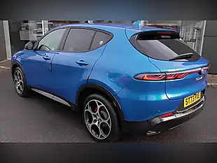 Used 2024 Alfa Romeo Tonale Veloce Blue - Interior and Exterior details 3