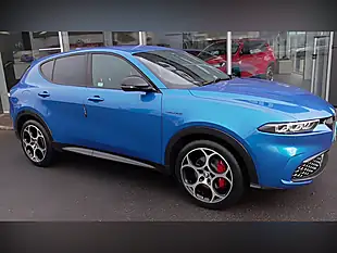 Used 2024 Alfa Romeo Tonale Veloce Blue - Interior and Exterior details 5