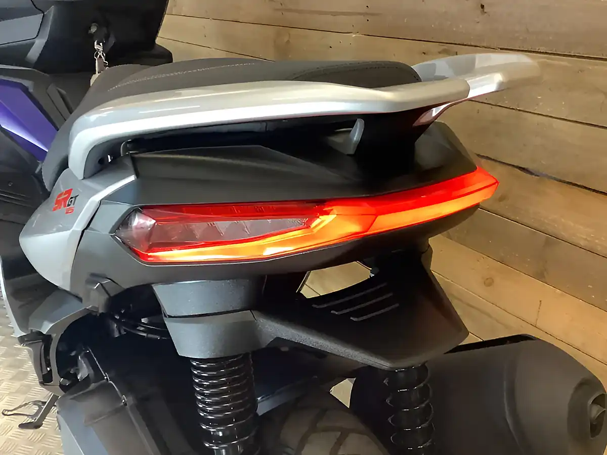 Used 2024 Aprilia Sr Blue - Interior and Exterior details 19