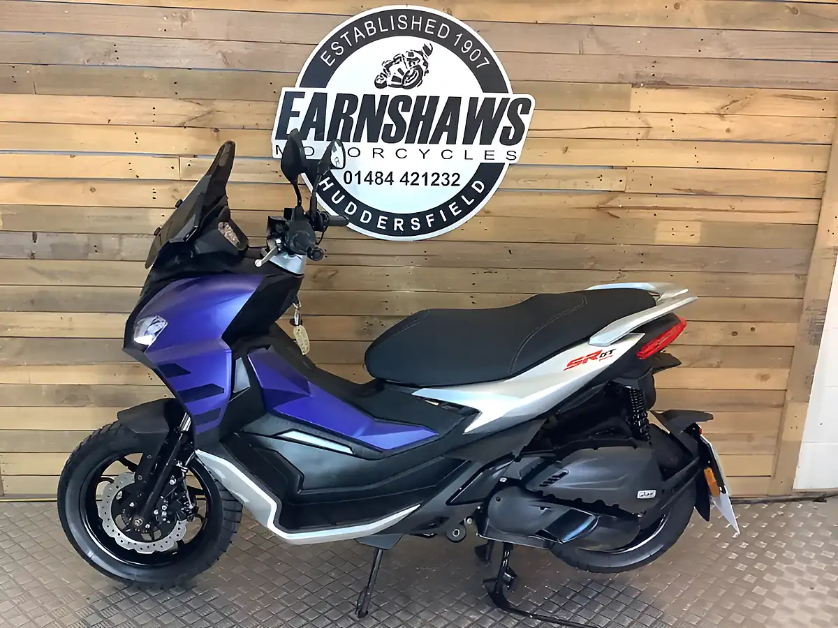 Used 2024 Aprilia Sr Blue - Interior and Exterior details 2