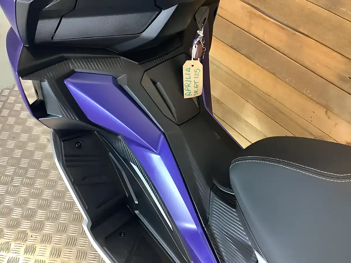 Used 2024 Aprilia Sr Blue - Interior and Exterior details 20