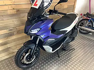 Used 2024 Aprilia Sr Blue - Interior and Exterior details 3