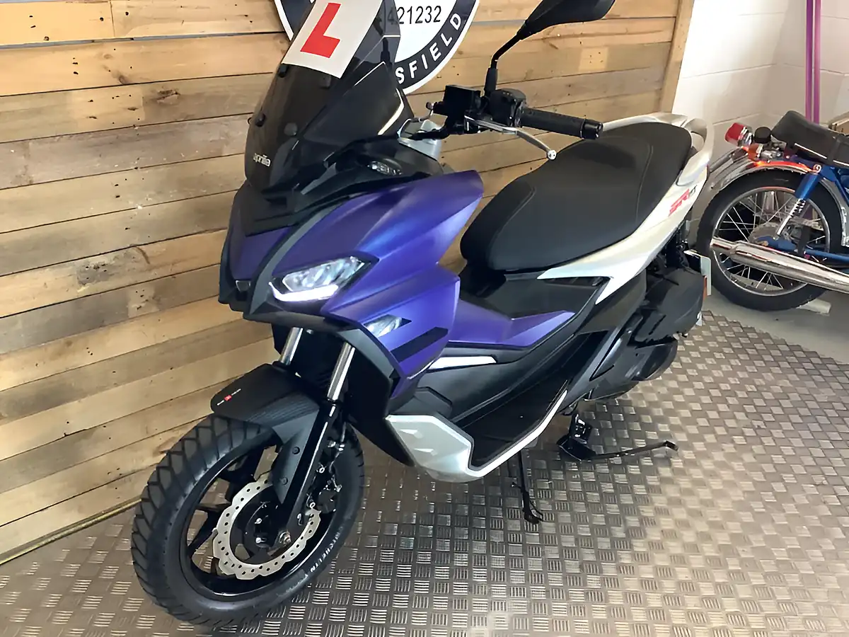 Used 2024 Aprilia Sr Blue - Interior and Exterior details 3
