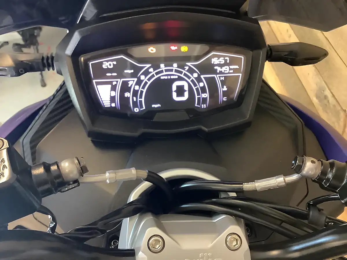 Used 2024 Aprilia Sr Blue - Interior and Exterior details 7