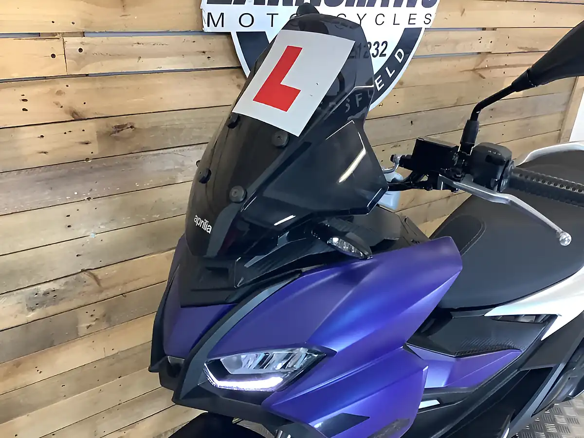 Used 2024 Aprilia Sr Blue - Interior and Exterior details 9