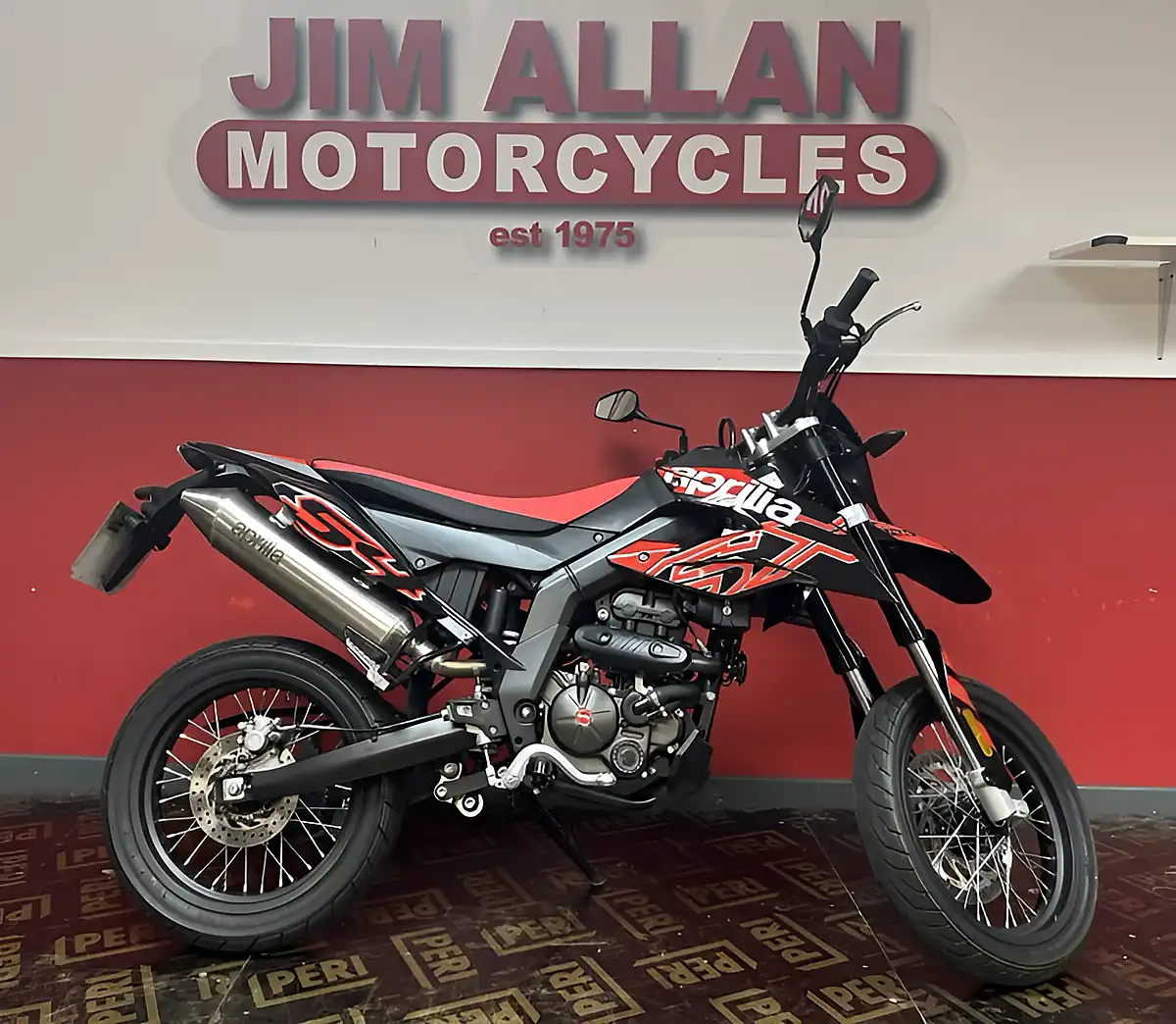 Used 2024 Aprilia Sx 125 Super Moto Black - Front View
