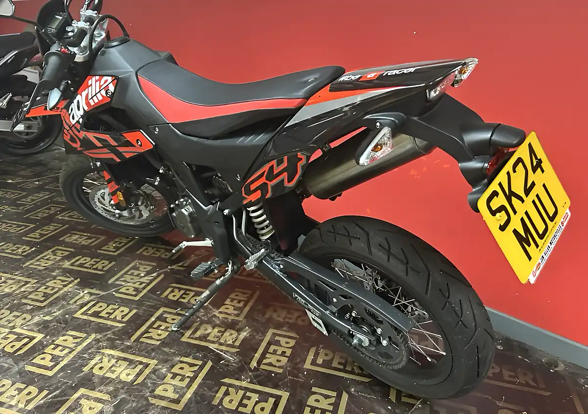 Used 2024 Aprilia Sx 125 Super Moto Black - Interior and Exterior details 10