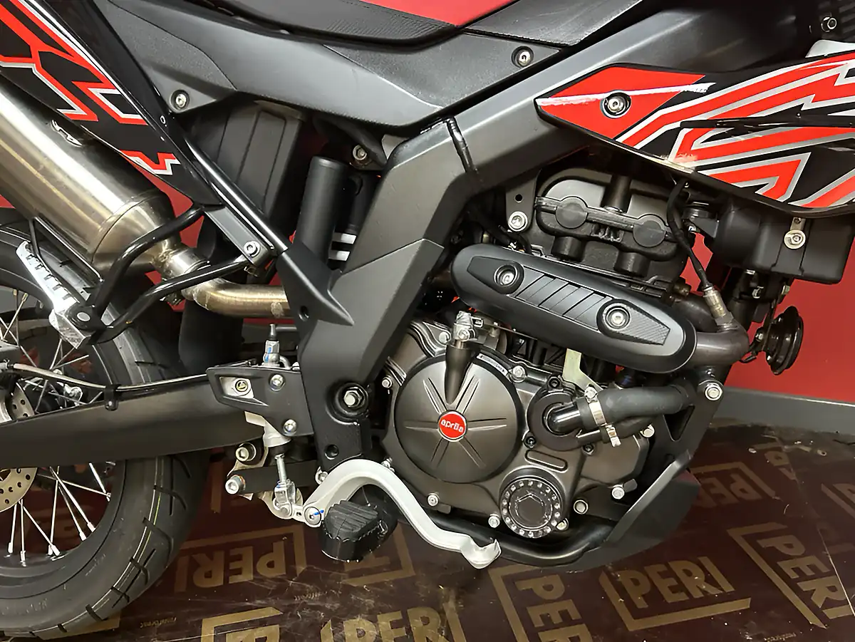 Used 2024 Aprilia Sx 125 Super Moto Black - Interior and Exterior details 3