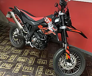 Used 2024 Aprilia Sx 125 Super Moto Black - Interior and Exterior details 7