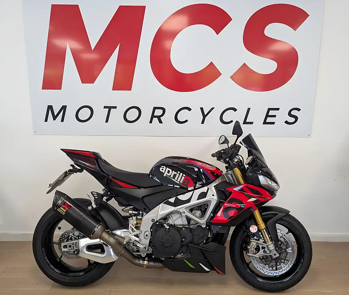 Used 2024 Aprilia Tuono 1100 V4 Factory Multicolour - Front View