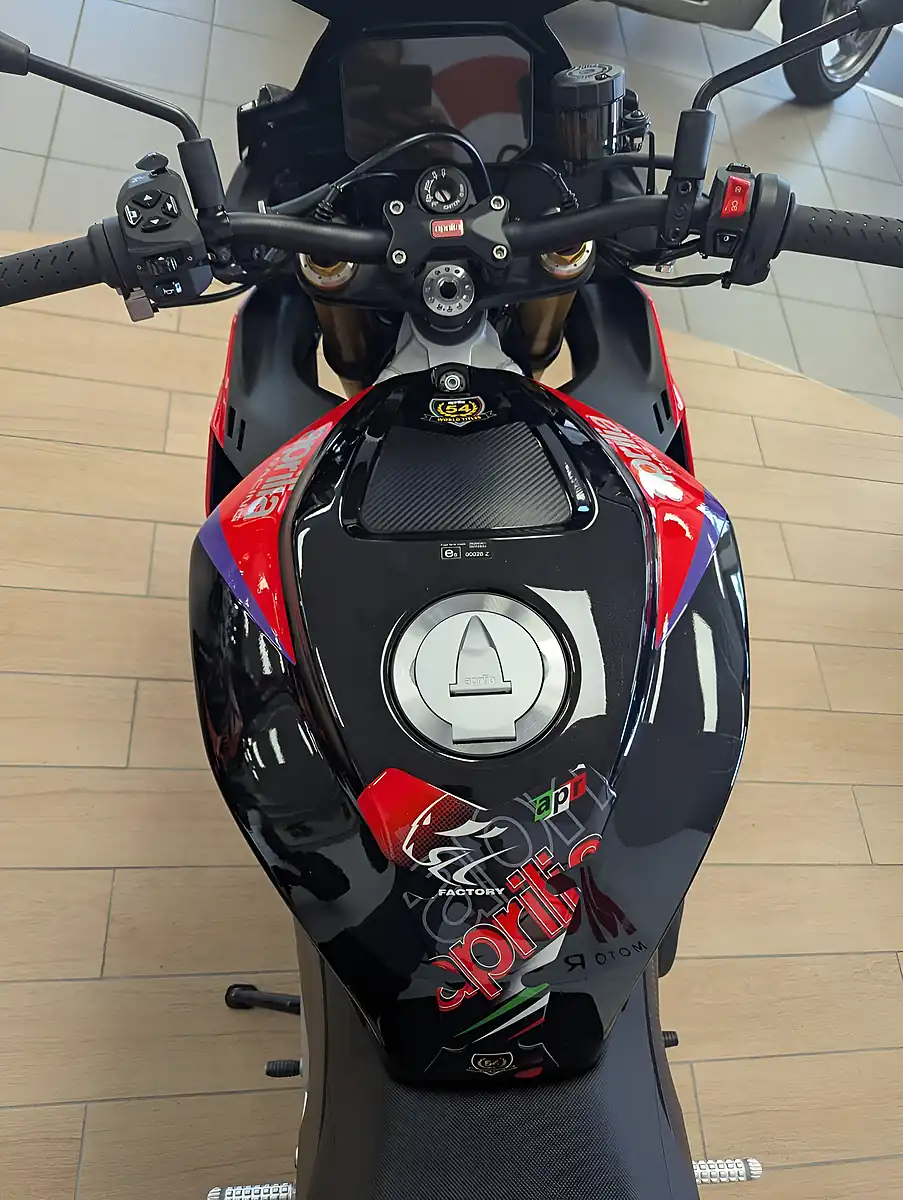 Used 2024 Aprilia Tuono 1100 V4 Factory Multicolour - Interior and Exterior details 10