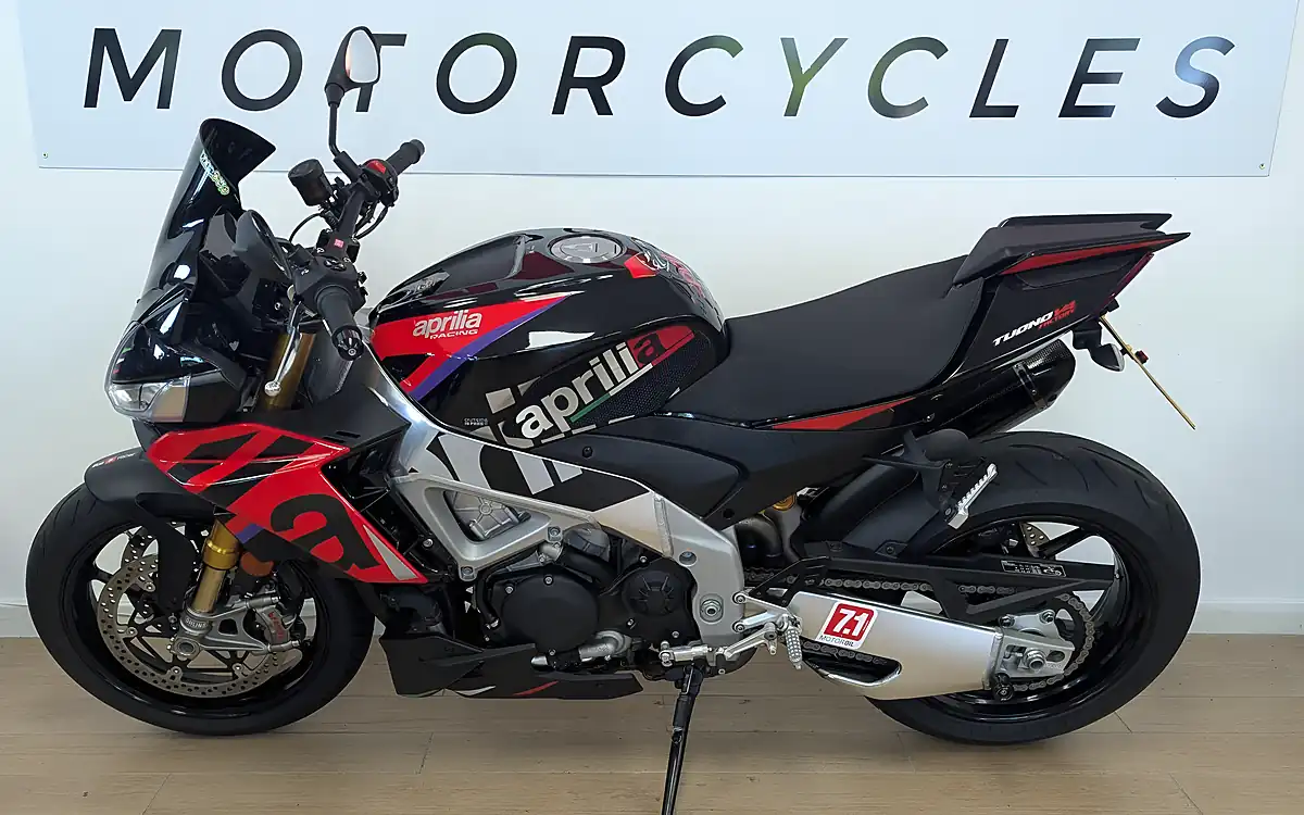 Used 2024 Aprilia Tuono 1100 V4 Factory Multicolour - Interior and Exterior details 4