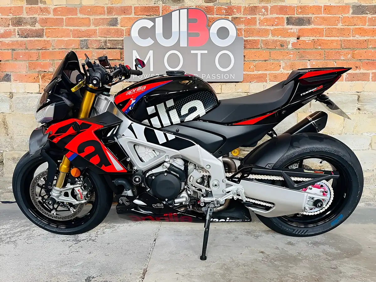 Used 2024 Aprilia Tuono 1100 V4 Factory Time Attack Multicolour - Interior and Exterior details 11