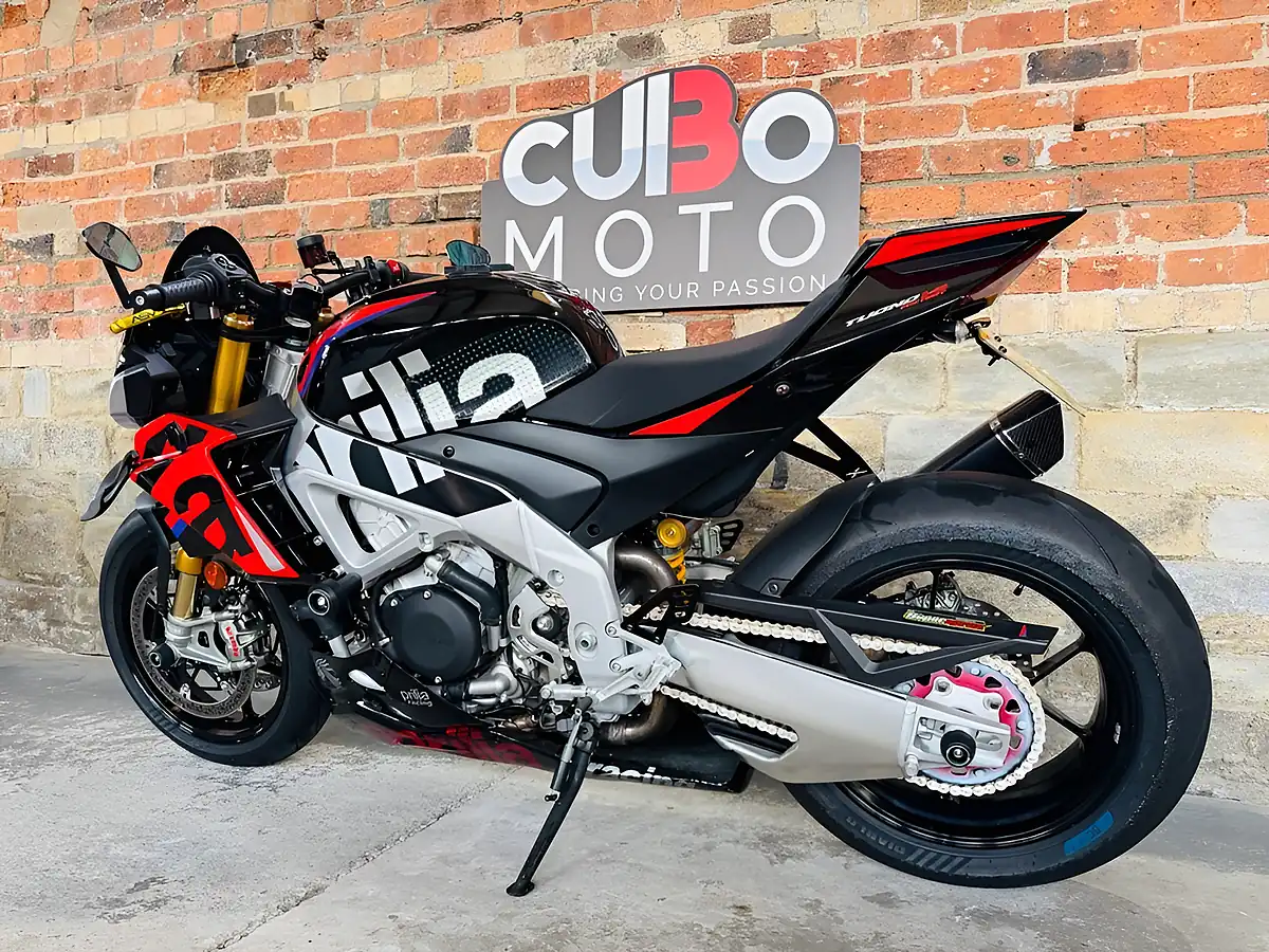 Used 2024 Aprilia Tuono 1100 V4 Factory Time Attack Multicolour - Interior and Exterior details 13