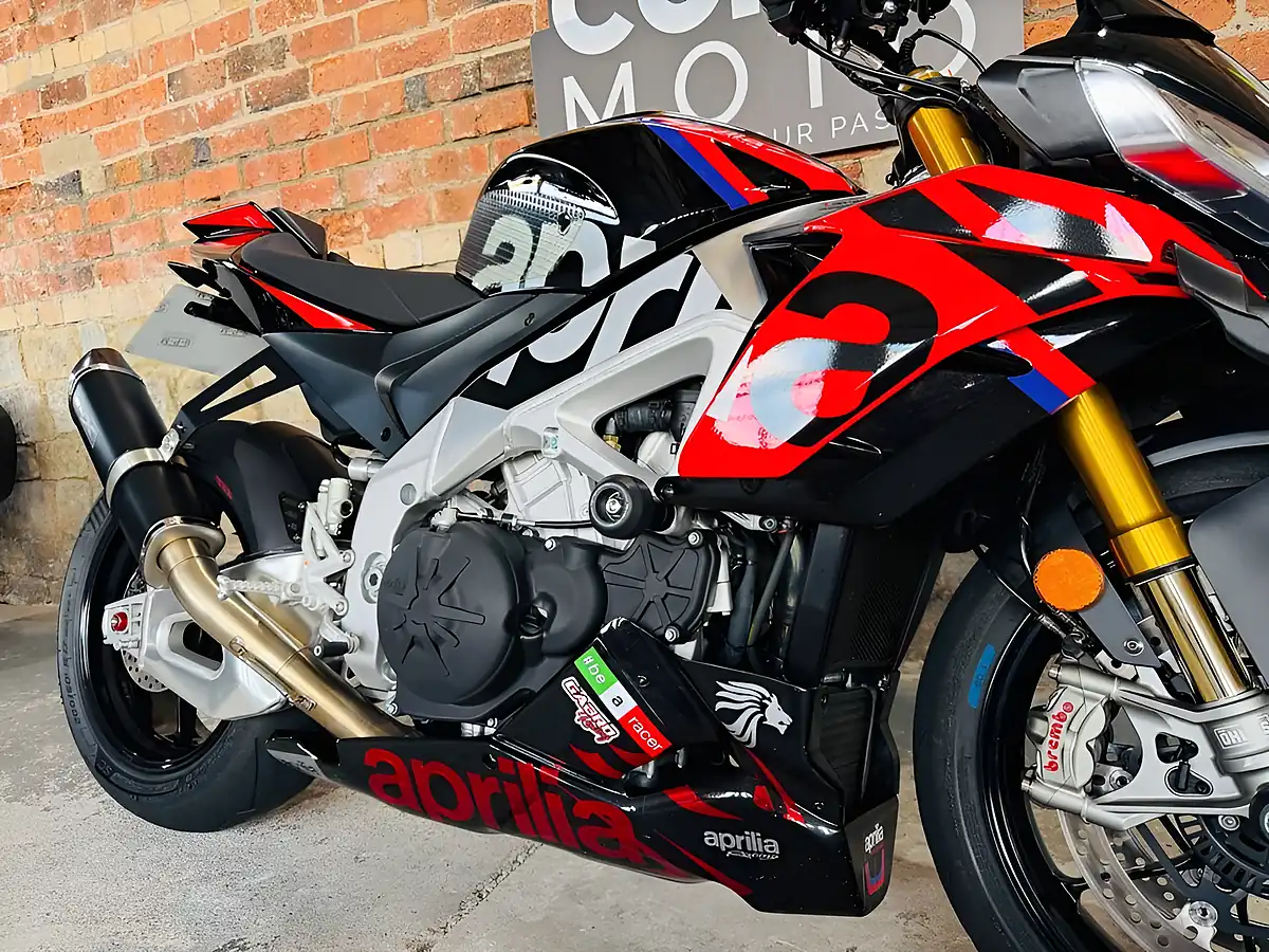Used 2024 Aprilia Tuono 1100 V4 Factory Time Attack Multicolour - Interior and Exterior details 6