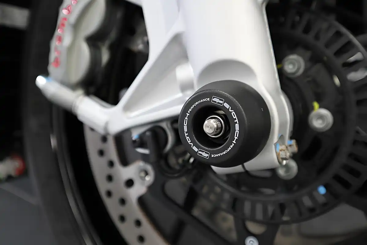 Used 2024 Aprilia Tuono Grey - Interior and Exterior details 13