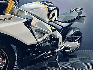 Used 2024 Aprilia Tuono V4 1100 Factory Ultra Gold - Interior and Exterior details 11