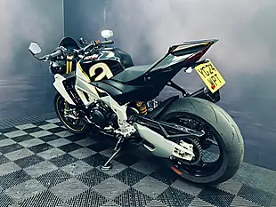 Used 2024 Aprilia Tuono V4 1100 Factory Ultra Gold - Interior and Exterior details 14
