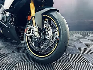 Used 2024 Aprilia Tuono V4 1100 Factory Ultra Gold - Interior and Exterior details 16
