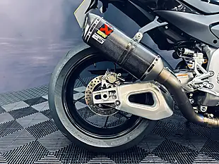 Used 2024 Aprilia Tuono V4 1100 Factory Ultra Gold - Interior and Exterior details 17