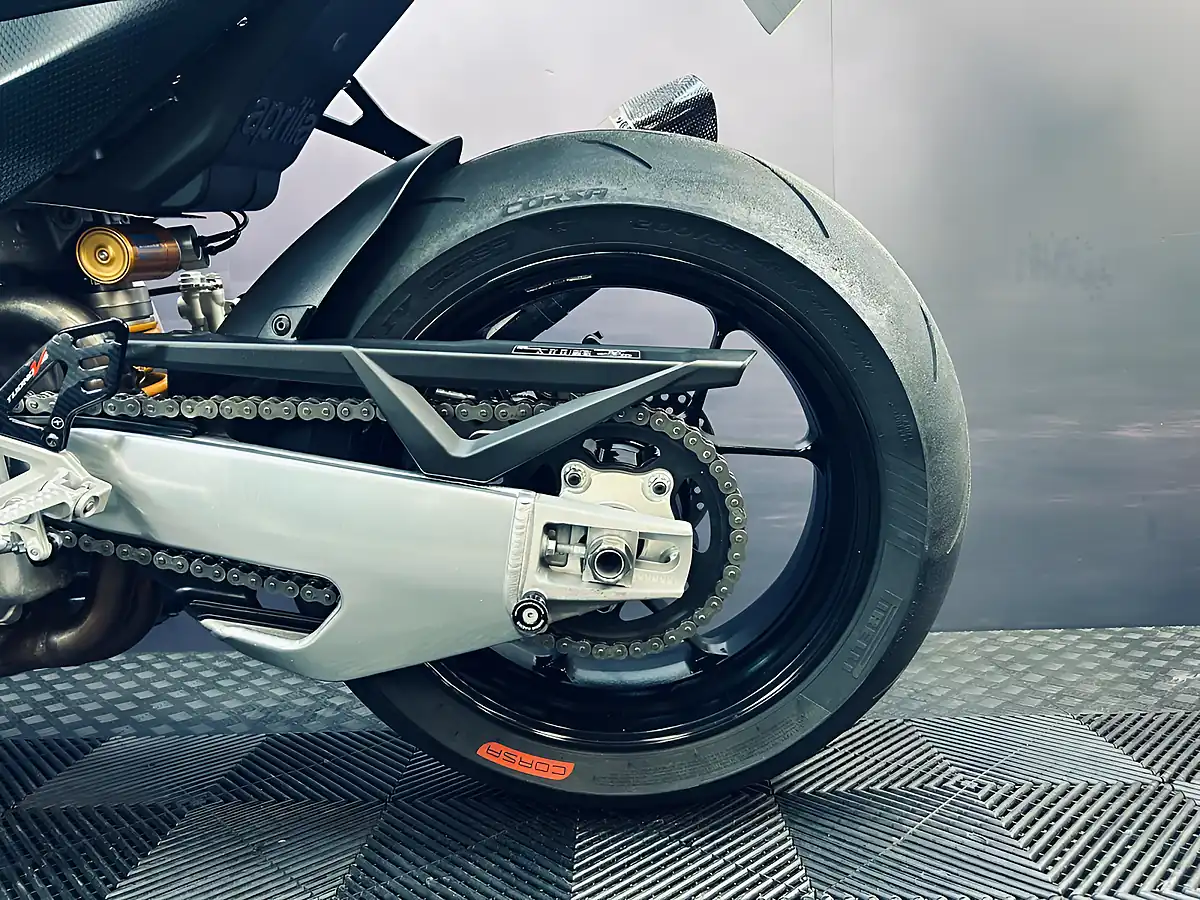 Used 2024 Aprilia Tuono V4 1100 Factory Ultra Gold - Interior and Exterior details 18