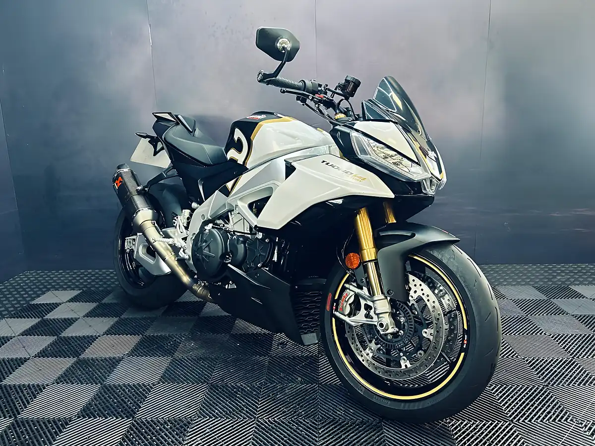Used 2024 Aprilia Tuono V4 1100 Factory Ultra Gold - Interior and Exterior details 19