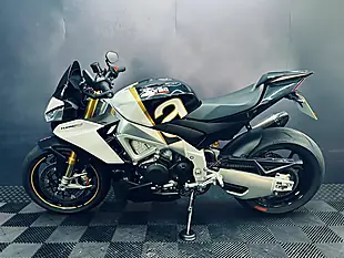 Used 2024 Aprilia Tuono V4 1100 Factory Ultra Gold - Interior and Exterior details 3