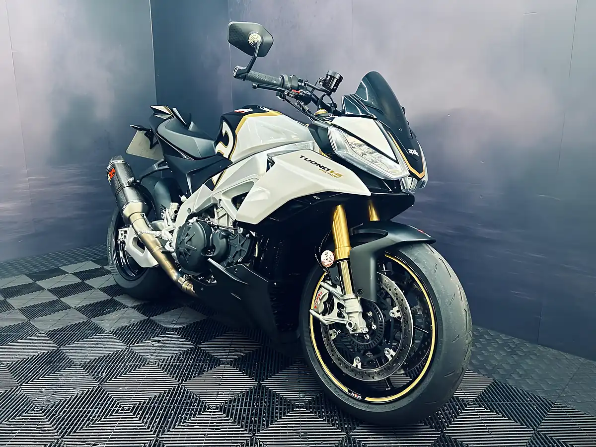 Used 2024 Aprilia Tuono V4 1100 Factory Ultra Gold - Interior and Exterior details 4