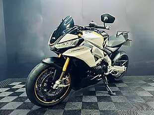 Used 2024 Aprilia Tuono V4 1100 Factory Ultra Gold - Interior and Exterior details 5