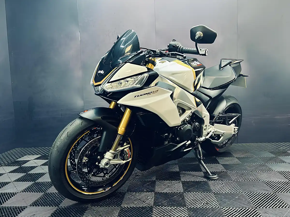 Used 2024 Aprilia Tuono V4 1100 Factory Ultra Gold - Interior and Exterior details 5