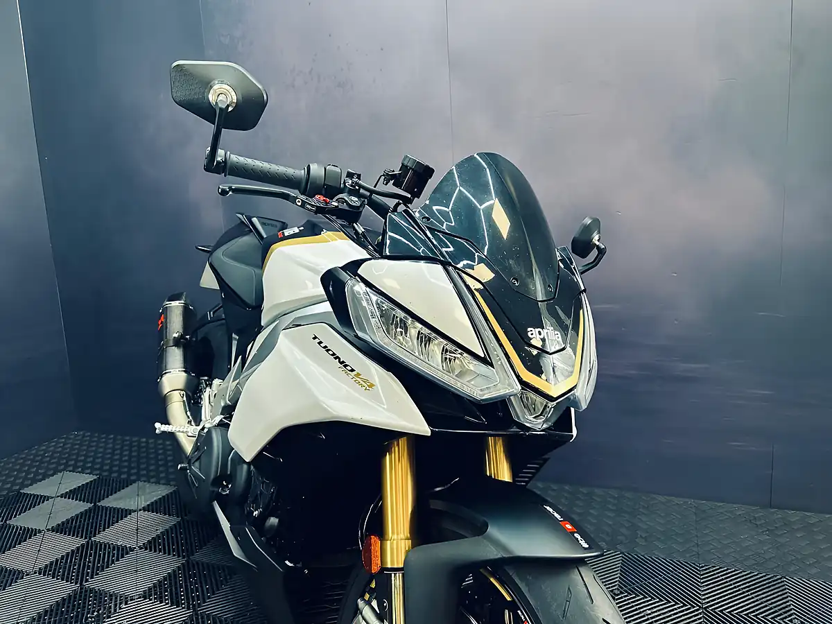 Used 2024 Aprilia Tuono V4 1100 Factory Ultra Gold - Interior and Exterior details 8
