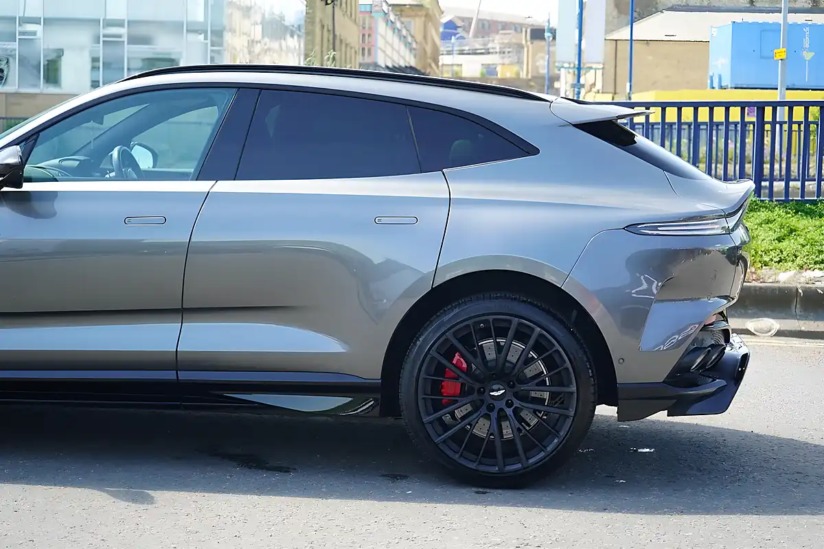 Used 2024 Aston Martin Dbx 707 Cumberland Grey - Interior and Exterior details 10