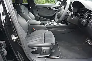 Used 2024 Audi A4 Avant Black Edition Black - Interior and Exterior details 12