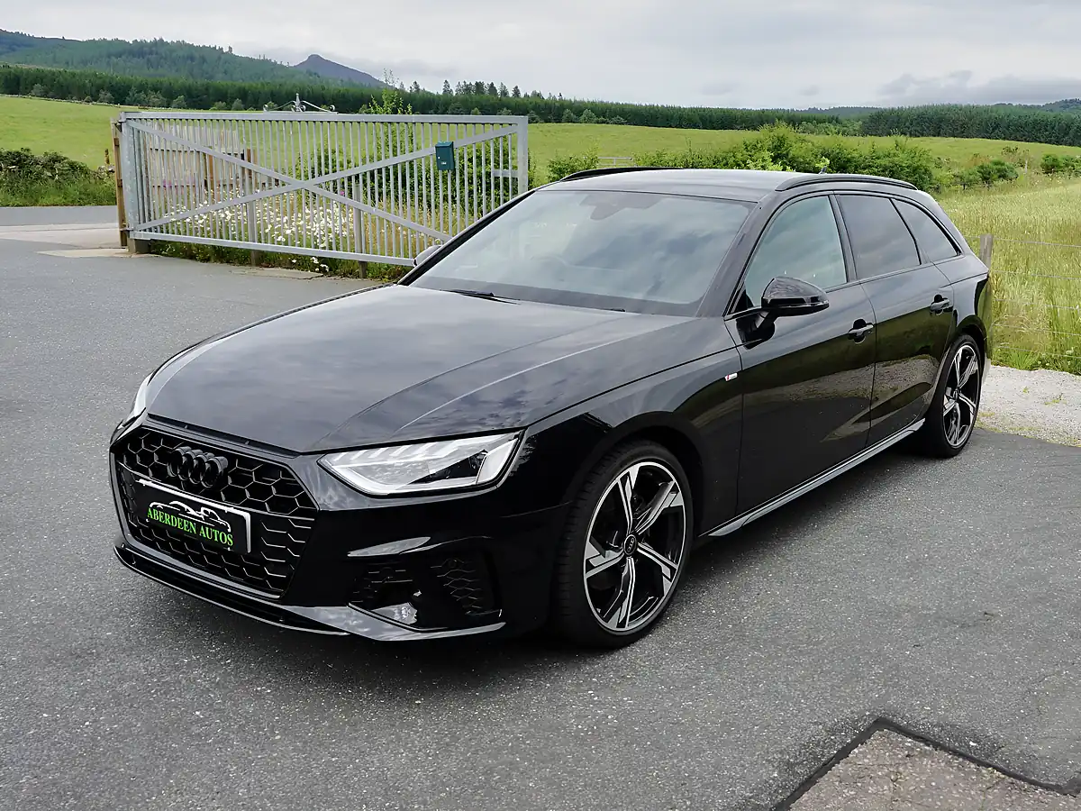 Used 2024 Audi A4 Avant Black Edition Black - Interior and Exterior details 17