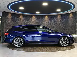 Used 2024 Audi A4 Avant Black Edition Blue - Interior and Exterior details 10