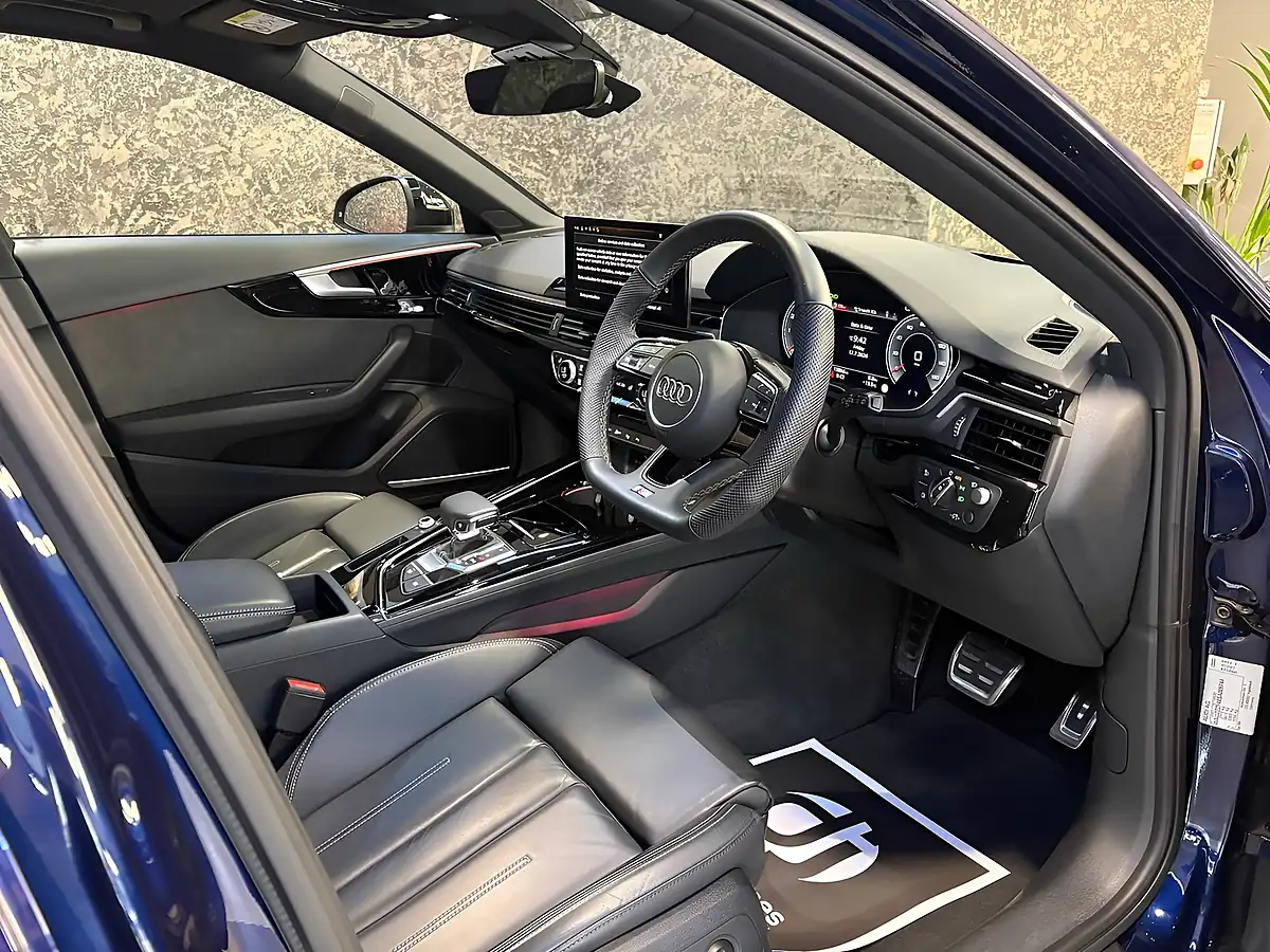 Used 2024 Audi A4 Avant Black Edition Blue - Interior and Exterior details 11