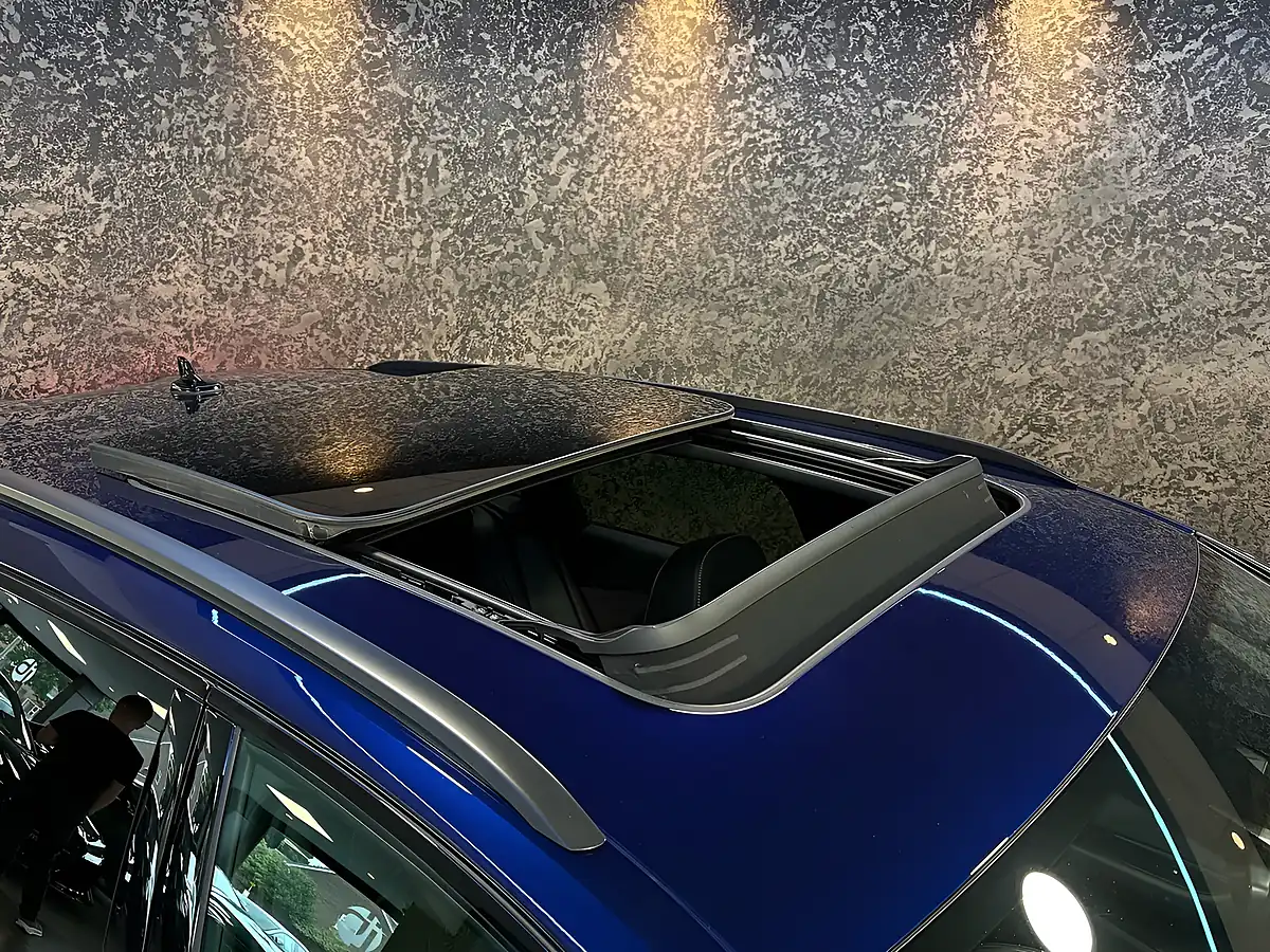 Used 2024 Audi A4 Avant Black Edition Blue - Interior and Exterior details 3