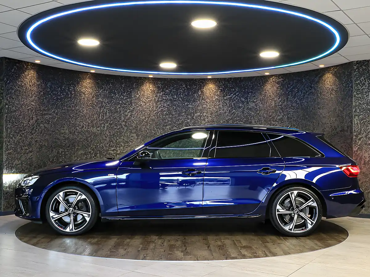 Used 2024 Audi A4 Avant Black Edition Blue - Interior and Exterior details 8