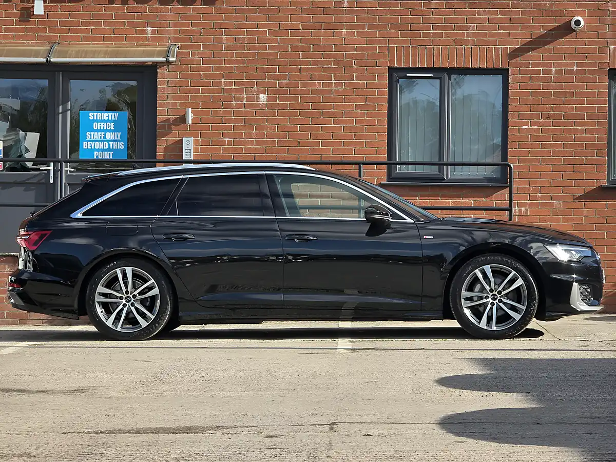 Used 2024 Audi A6 Avant S Line Black - Interior and Exterior details 7