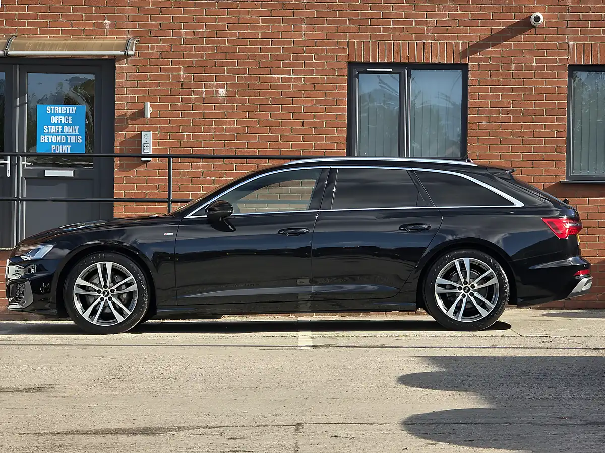 Used 2024 Audi A6 Avant S Line Black - Interior and Exterior details 9
