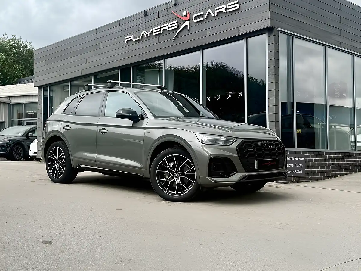 Used 2024 Audi Q5 Black Edition Grey - Front View