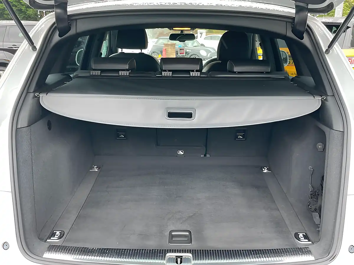 Used 2024 Audi Q5 S Line - Interior and Exterior details 14