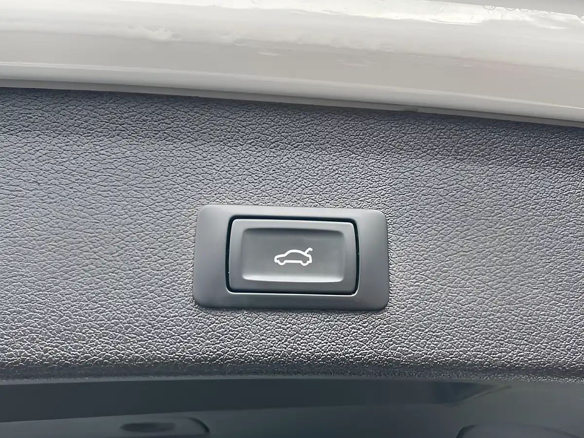 Used 2024 Audi Q5 S Line - Interior and Exterior details 15