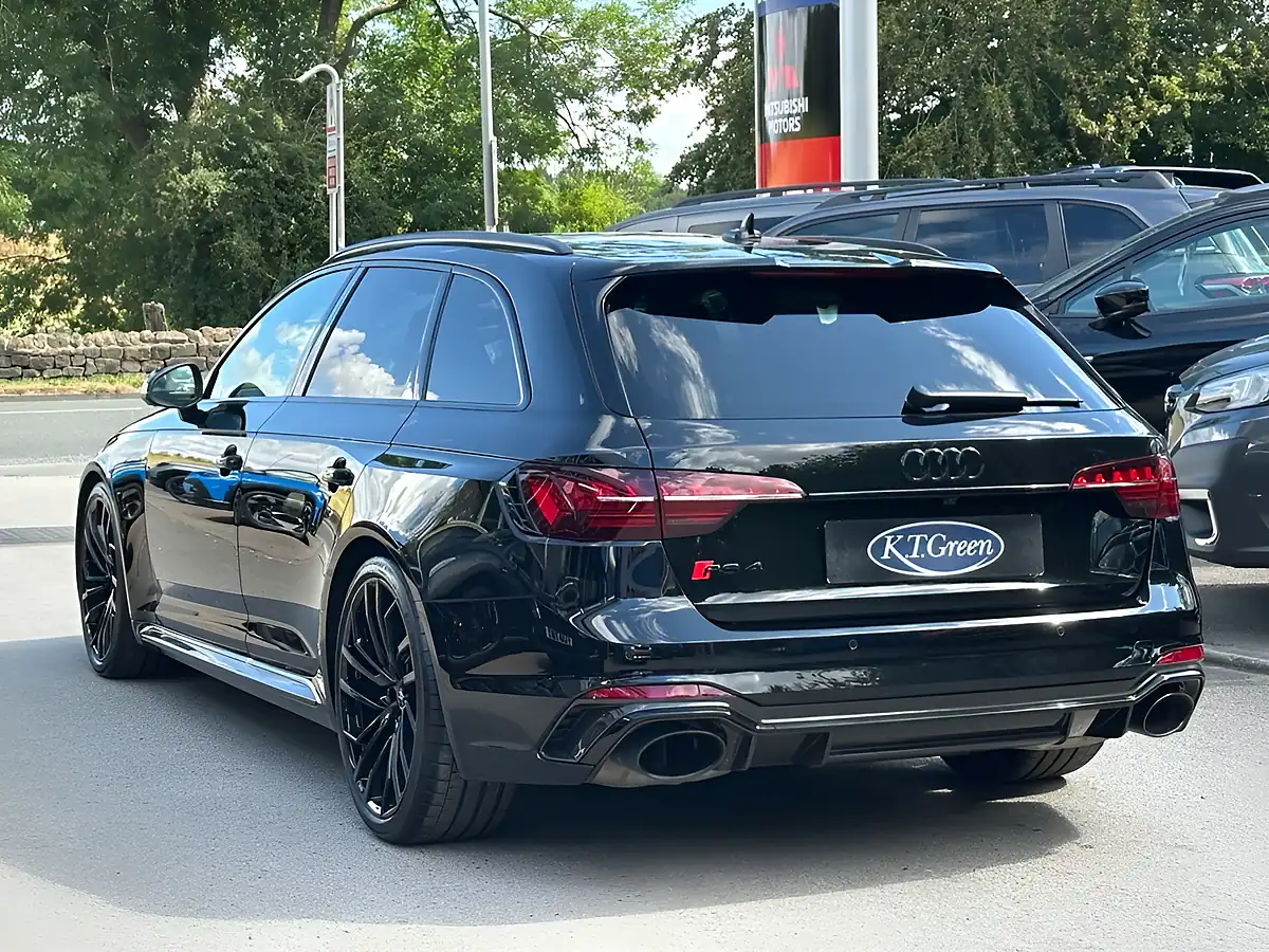 Used 2024 Audi RS4 Avant Carbon Black Black - Interior and Exterior details 17