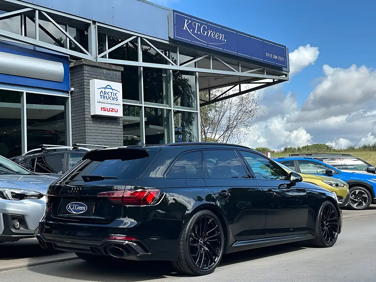Used 2024 Audi RS4 Avant Carbon Black Black - Interior and Exterior details 4