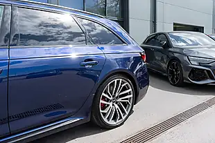 Used 2024 Audi RS4 Avant Vorsprung Navarra Blue - Interior and Exterior details 13