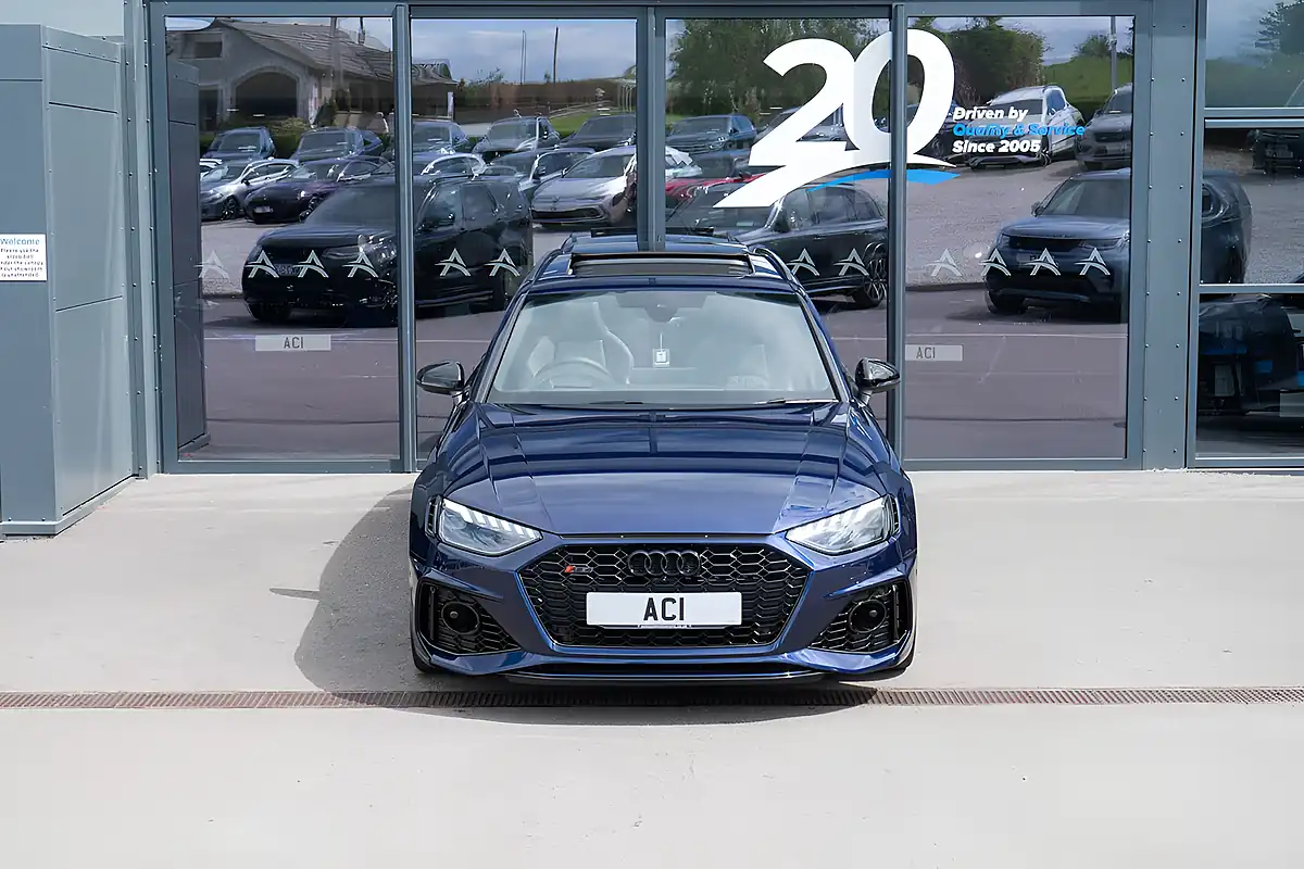 Used 2024 Audi RS4 Avant Vorsprung Navarra Blue - Interior and Exterior details 19