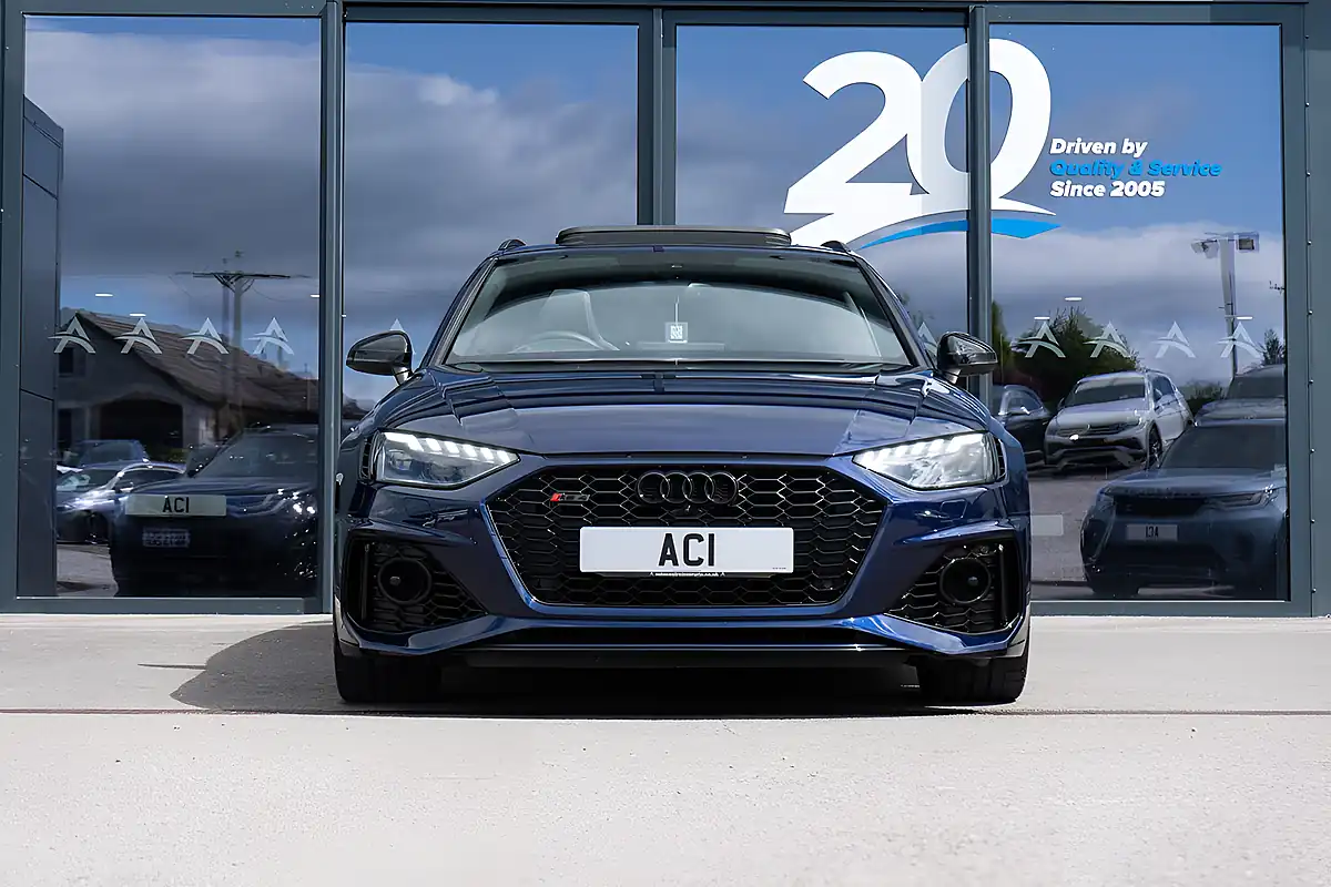 Used 2024 Audi RS4 Avant Vorsprung Navarra Blue - Interior and Exterior details 8