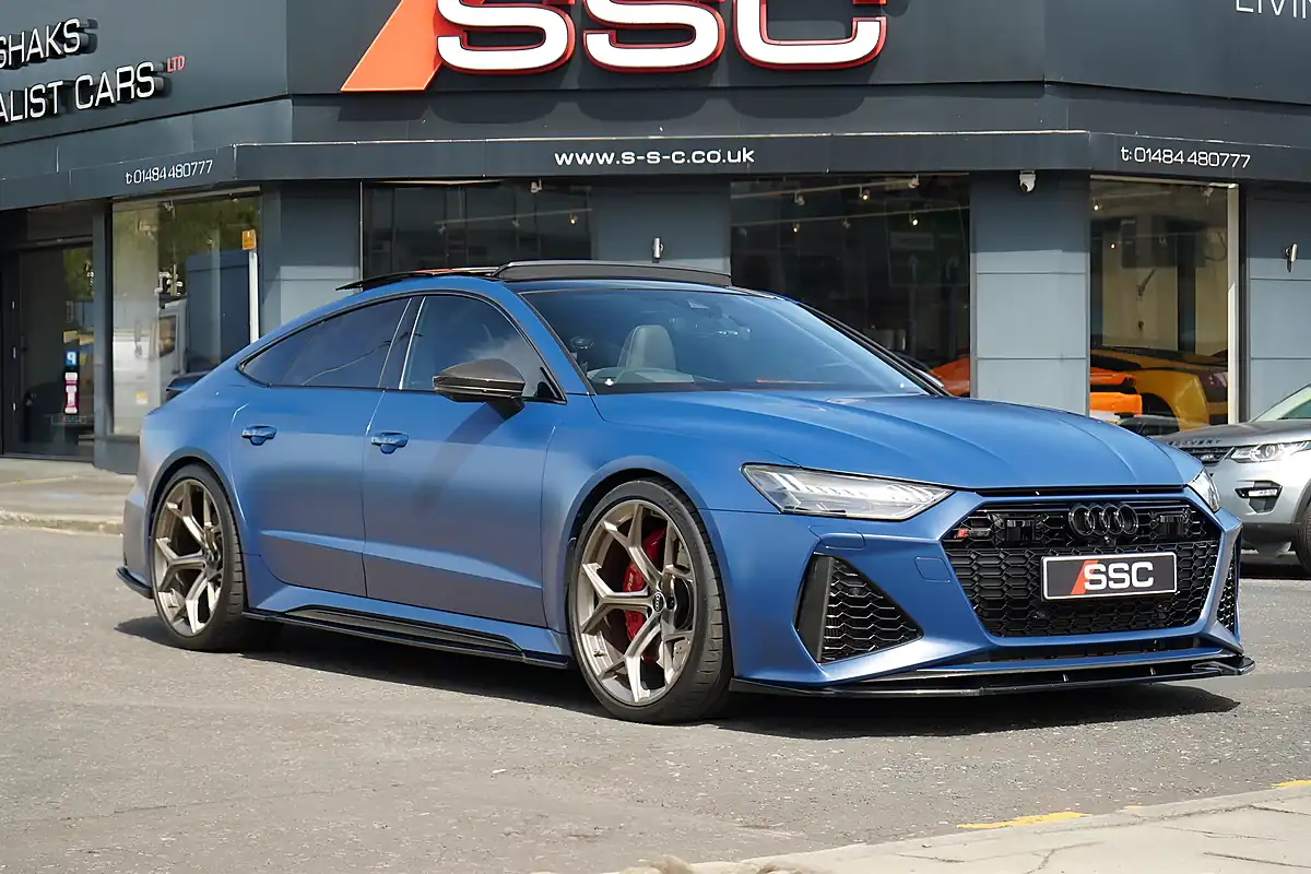 Used 2024 Audi RS7 Performance Carbon Vorsprung Ascari Blue - Interior and Exterior details 4