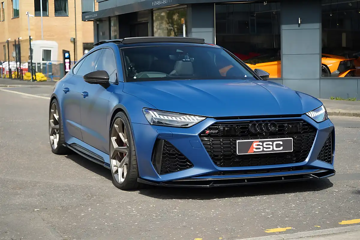 Used 2024 Audi RS7 Performance Carbon Vorsprung Ascari Blue - Interior and Exterior details 5